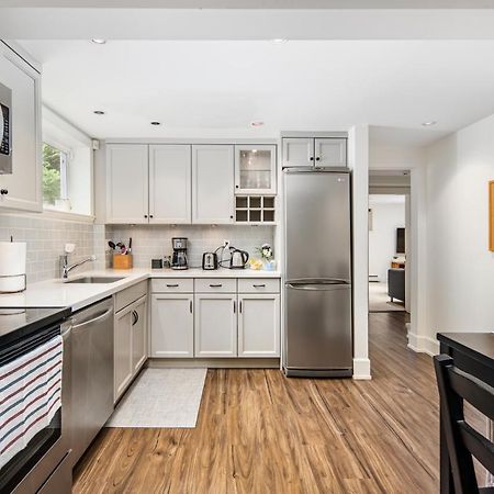 Gorgeous 4 Bedroom Garden Level Suite At Vancouver West & Ubc Εξωτερικό φωτογραφία