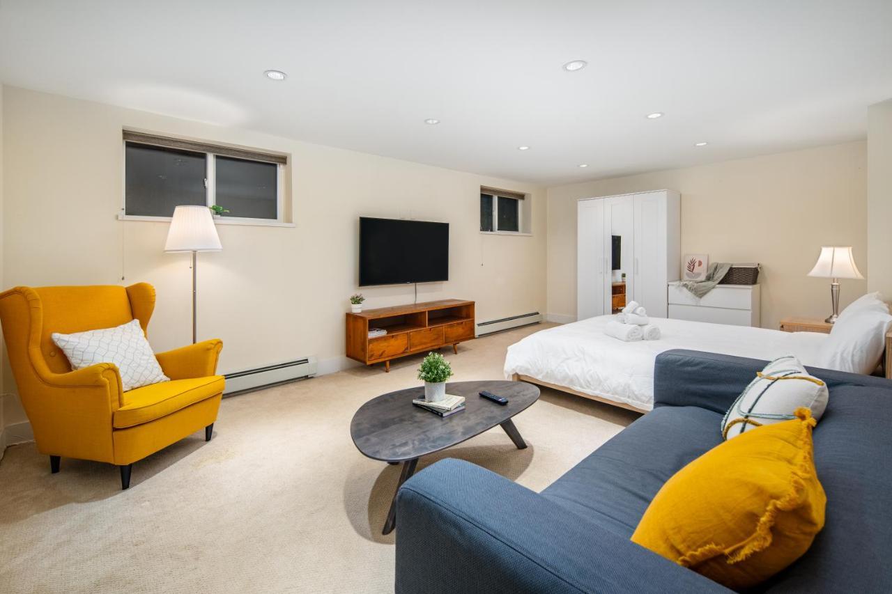 Gorgeous 4 Bedroom Garden Level Suite At Vancouver West & Ubc Εξωτερικό φωτογραφία