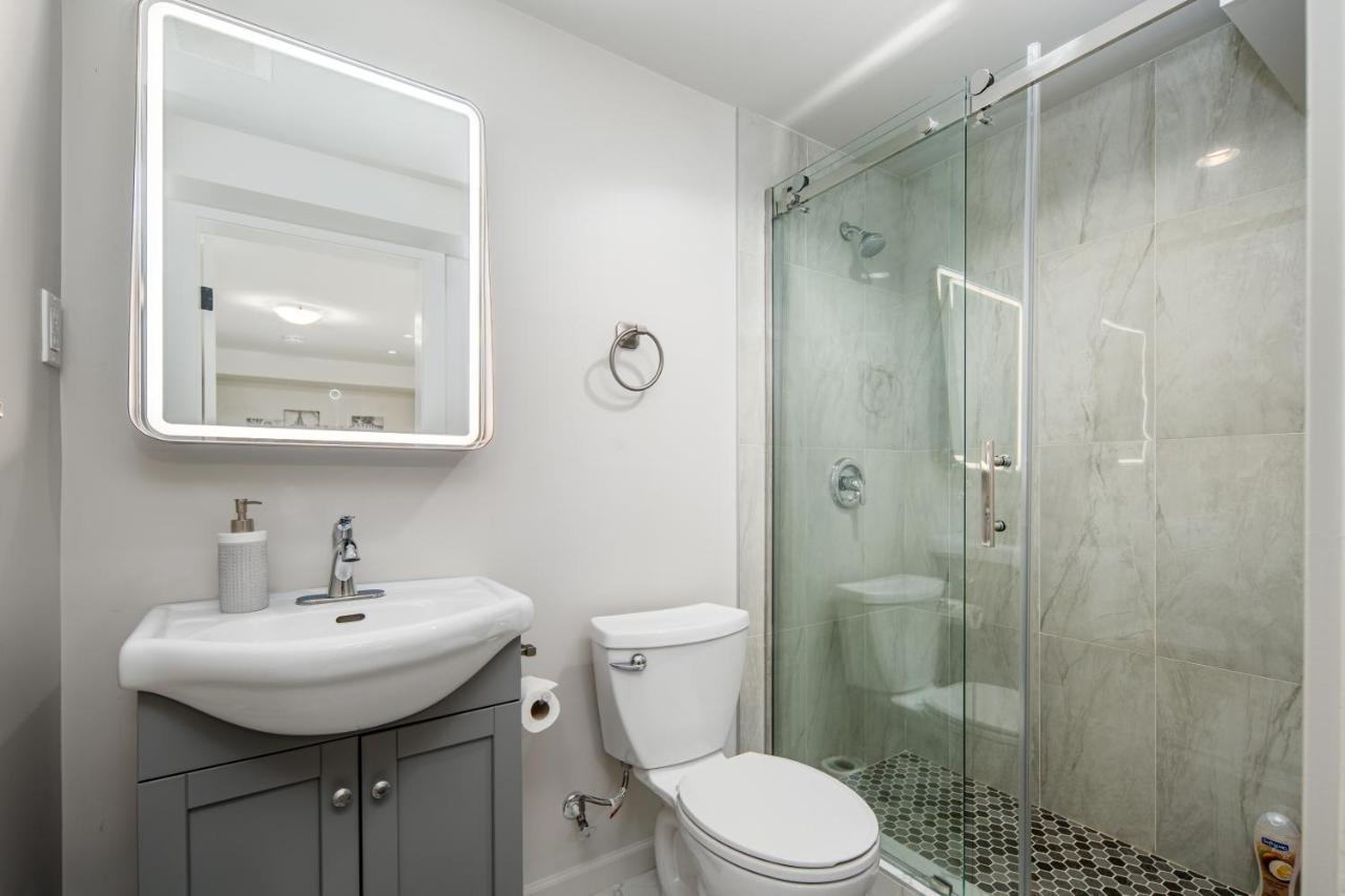 Gorgeous 4 Bedroom Garden Level Suite At Vancouver West & Ubc Εξωτερικό φωτογραφία